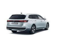 używany VW Passat 2dm 204KM 2025r. 3km