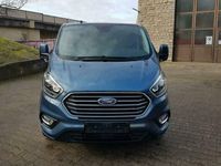 używany Ford Tourneo Custom 2dm 170KM 2023r. 1km