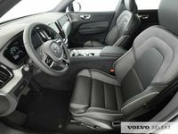 używany Volvo XC60 B4 D AWD Plus Dark aut