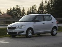 Używany Skoda Fabia 75 KM (55 kW) 2014 Srebrny Hatchback