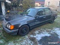 używany Mercedes E260 W 124