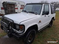 używany Mitsubishi Pajero 2,6B 89r. kabriolet w całości bez skrzyni i silnika