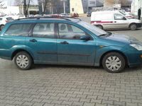 używany Ford Focus 1.8dm 90KM 2000r. 242 000km