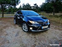 używany Toyota Auris Hybrid 