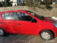 Używany Hyundai i20 77 KM (56 kW) 2009 Czerwony Hatchback