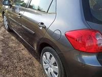 Używany Toyota Auris 90 KM (66 kW) 2007 Grafitowy Hatchback