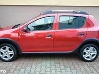 Używany Dacia Sandero Stepway 90 KM (66 kW) 2014 Czerwony Minivan