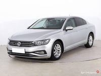 Używany VW Passat 150 KM (110 kW) 2019 Srebrny Sedan/Limuzyna