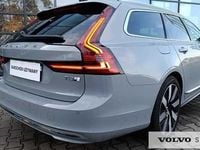 Używany Volvo V90 455 KM (334 kW) 2025 Szary Kombi
