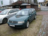 Używany VW Passat 1999 Zielony Kombi