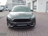 Używany Ford Focus ST-Line 150 KM (110 kW) 2017 Szary metalik (metallic) Sedan/Limuzyna
