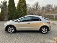 używany Honda Civic VIII UFObenzyna klima serwisowany 5 drzwi