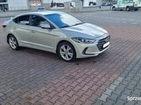 Używany Hyundai Elantra 128 KM (94 kW) 2017 Beżowy Sedan/Limuzyna