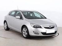 Używany Opel Astra 116 KM (85 kW) 2010 Srebrny Hatchback