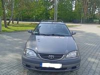 używany Toyota Avensis kombi 1.8 VVT-i T22