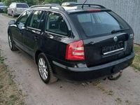 Używany Skoda Octavia 2007 Czarny Kombi