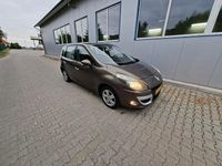 używany Renault Scénic III 1.6 benzyna bogata wersja ważne opłaty