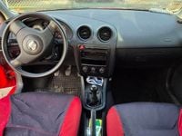 Używany Seat Ibiza 75 KM (55 kW) 2003 Czerwony Hatchback