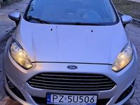 Używany Ford Fiesta SYNC Edition 2014 Srebrny Hatchback