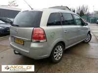 używany Opel Zafira 2.2dm 150KM 2007r. 157 724km