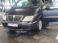 Używany Lancia Phedra 2004 Grafitowy Minivan