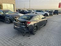 Używany Toyota Prius 122 KM (89 kW) 2017 Czarny SUV