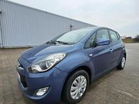 Używany Hyundai ix20 90 KM (66 kW) 2011 Niebieski jasny (metalik) Hatchback