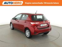 Używany Toyota Yaris 111 KM (81 kW) 2019 Czerwony Hatchback