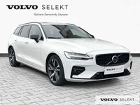Używany Volvo V60 197 KM (144 kW) 2025 Biały Kombi