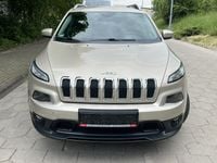 Używany Jeep Cherokee Longitude 140 KM (102 kW) 2015 Złoty (metalik) SUV