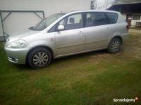 używany Toyota Avensis Verso 2,0 D4D na 7 osób,2001r,bez rdzy,