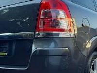 Używany Opel Zafira 140 KM (102 kW) 2009 Srebrny Minivan