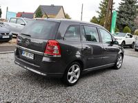 używany Opel Zafira 1.8dm 140KM 2009r. 202 000km