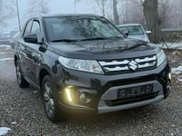 Używany Suzuki Vitara 120 KM (88 kW) 2017 Czarny (metalik) SUV