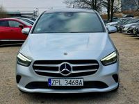 Używany Mercedes B200 2020 Srebrny Minivan
