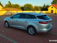 Używany Renault Mégane GrandTour 131 KM (96 kW) 2018 Srebrny Kombi