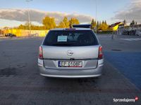 Używany Opel Astra 2009 Srebrny Kombi