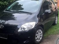Używany Toyota Auris 101 KM (74 kW) 2012 Czarny Hatchback