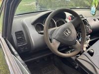 Używany Honda Jazz 2003 Czarny Hatchback