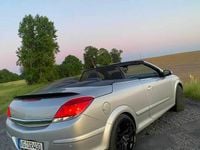 Używany Opel Astra 140 KM (102 kW) 2007 Kabriolet