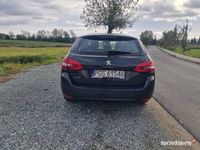 Używany Peugeot 308 SW 2017 Granatowy Kombi