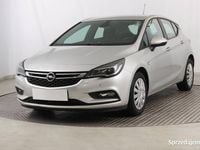 Używany Opel Astra 2018 Srebrny Hatchback