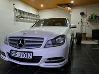 Używany Mercedes C200 2011 Biały Kombi