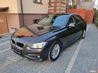 Używany BMW 320 2016 Brązowobeżowy Sedan/Limuzyna