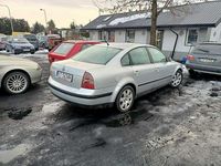 Używany VW Passat 2003 Srebrny Sedan/Limuzyna