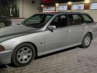 Używany BMW 525 2001 Srebrny Kombi