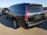 używany Cadillac Escalade 6.2dm 420KM 2016r. 120 000km