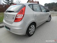 Używany Hyundai i30 109 KM (80 kW) 2007 Złoty Hatchback