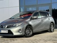 Używany Toyota Auris 132 KM (97 kW) 2015 Szary (metalik) Hatchback