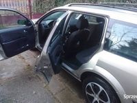 Używany Ford Mondeo 2004 Srebrny Kombi